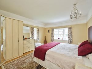 Bedroom- click for photo gallery